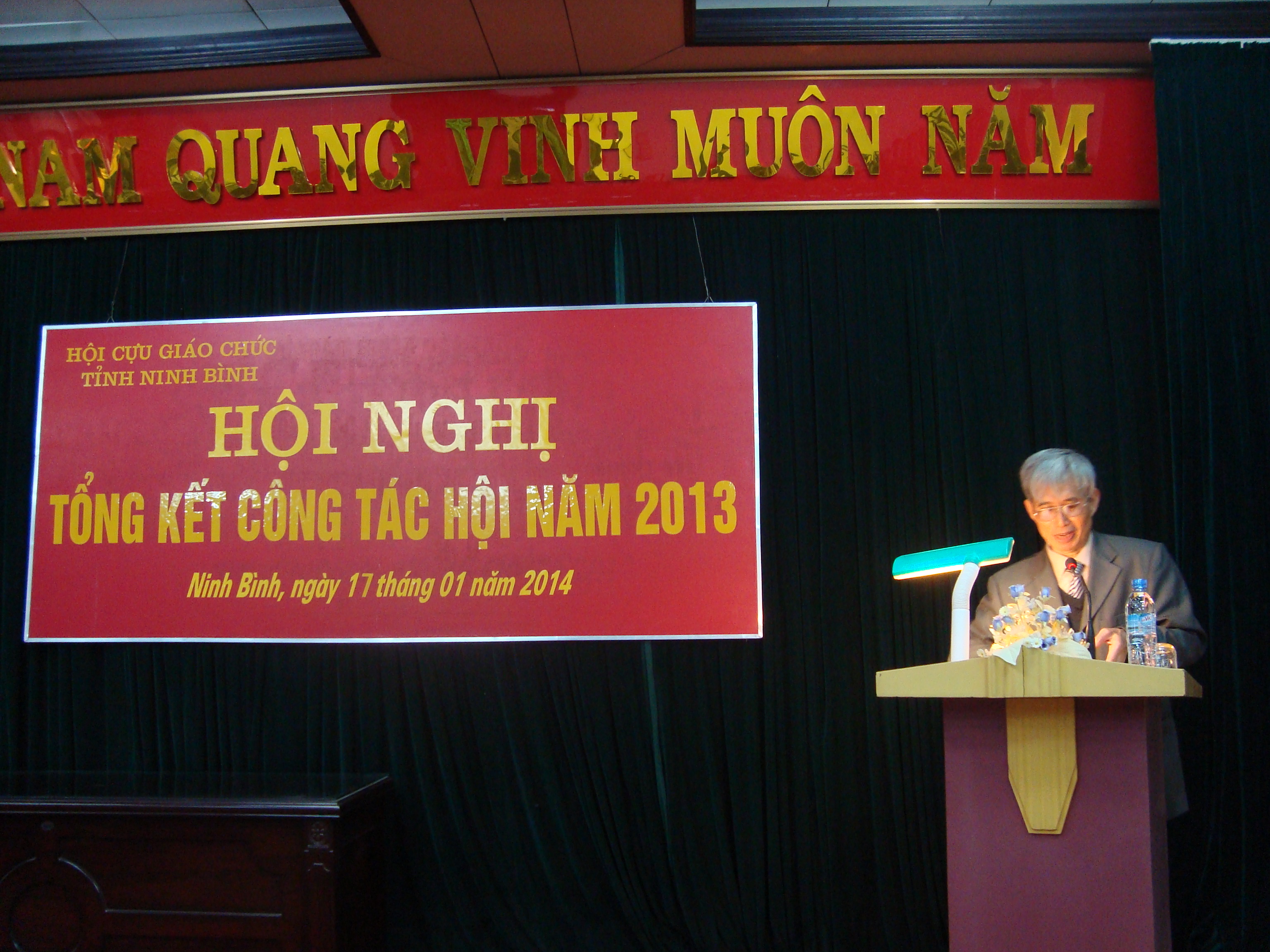 Hội Cựu giáo chức tỉnh Ninh Bình tổ chức Hội nghị  tổng kết công tác Hội năm 2013 và Phương hướng nhiệm vụ năm 2014