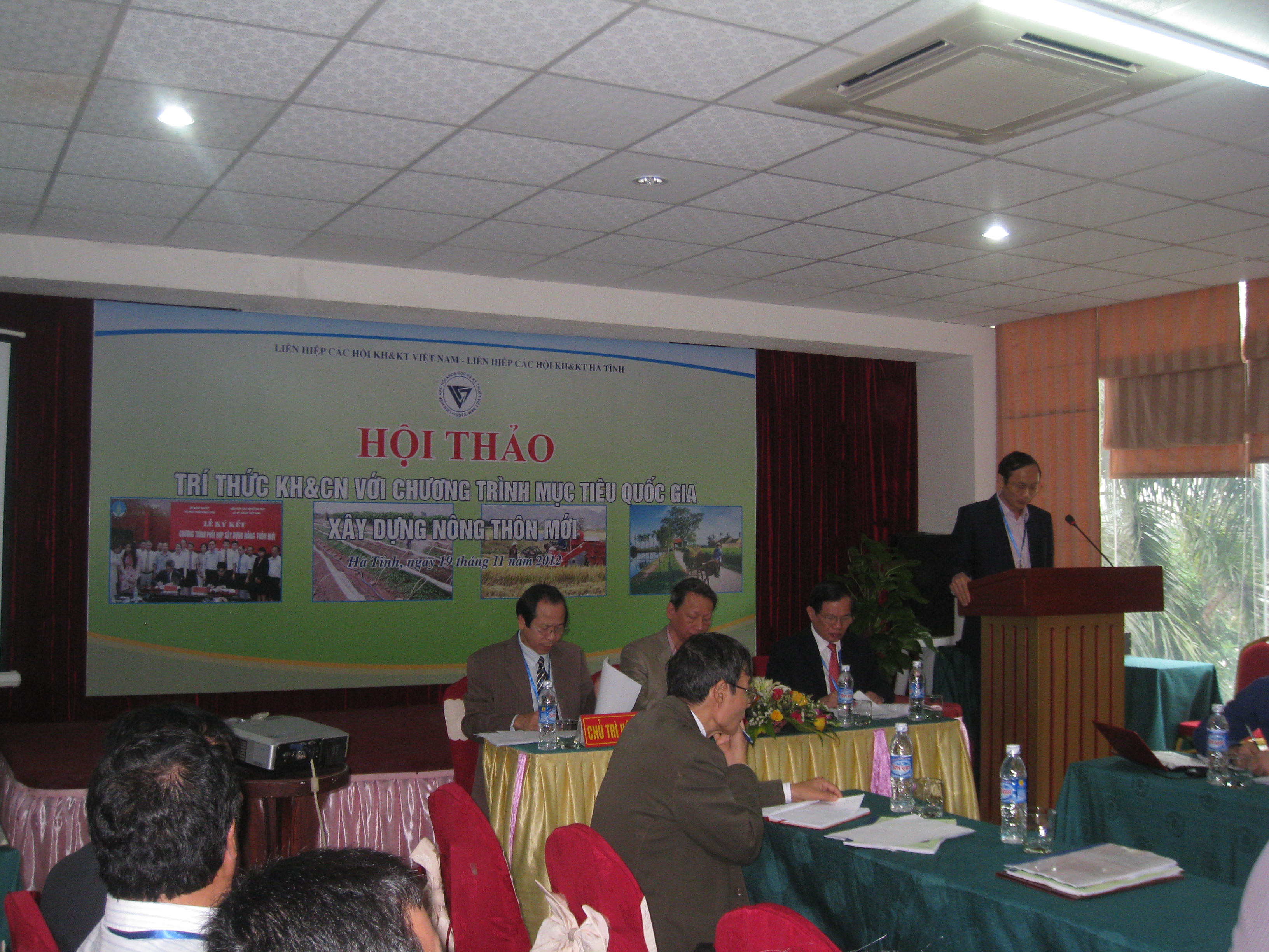 Hội thảo “Trí thức Khoa học và Công nghệ với Chương trình mục tiêu quốc gia xây dựng nông thôn mới” của Liên hiệp Hội Việt Nam tại tỉnh Hà Tĩnh